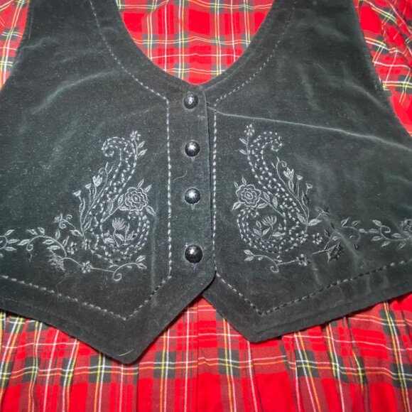 Red Plaid Long Sleeve Christmas Dress With Black Attached Velvet Vest Modest - Picture 2 of 8